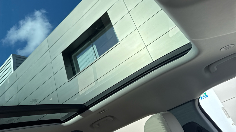 Land Rover Defender 2.0 D240 First Edition 110 5dr Auto Diesel Estate